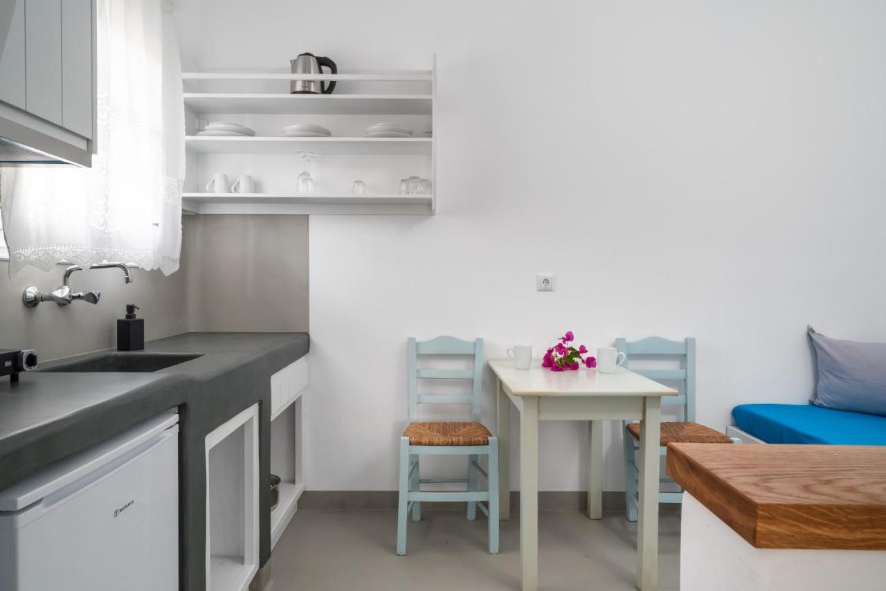 Firoa Studios Donoussa Luaran gambar