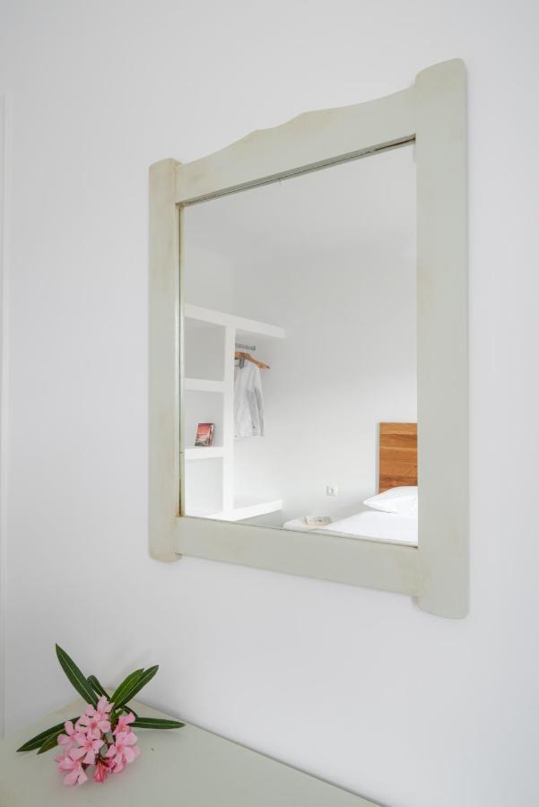 Firoa Studios Donoussa Luaran gambar