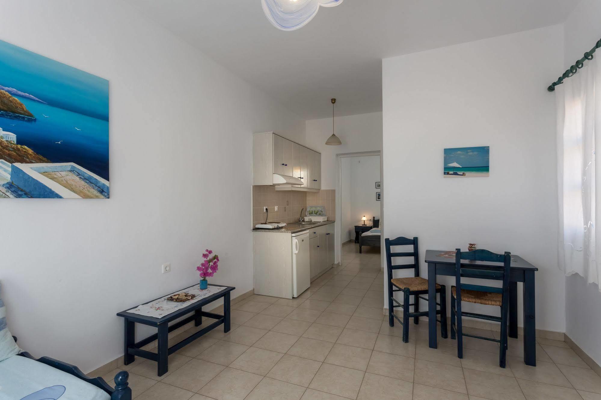 Firoa Studios Donoussa Luaran gambar